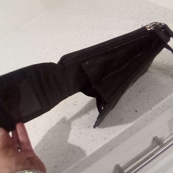 Faux Leather Cross Body Wallet Pebbled Look - Picture 7 of 16